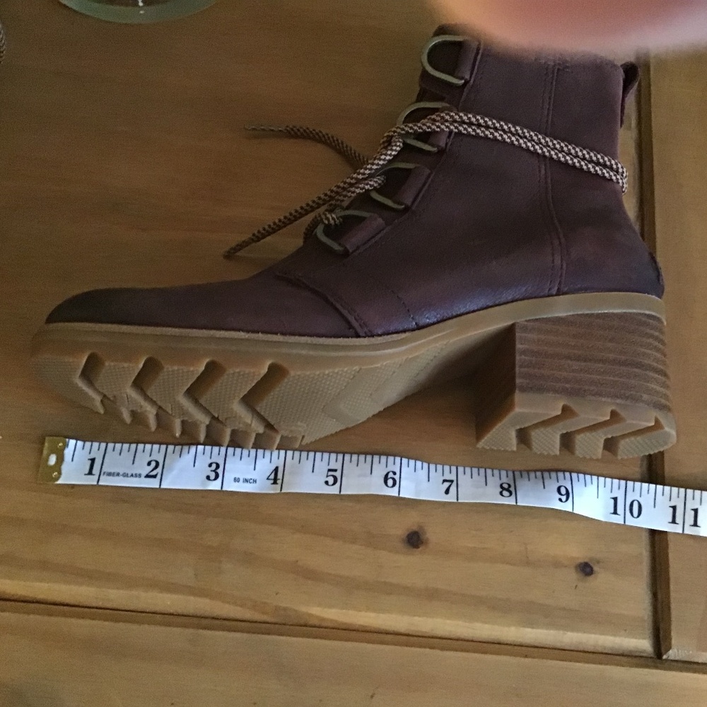 Sorrel Burgundy Lace up Ankle Boots- NWOB - Picture 11 of 16